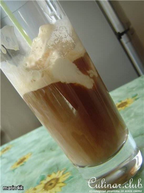 Кофе с мороженым-Eiskaffee