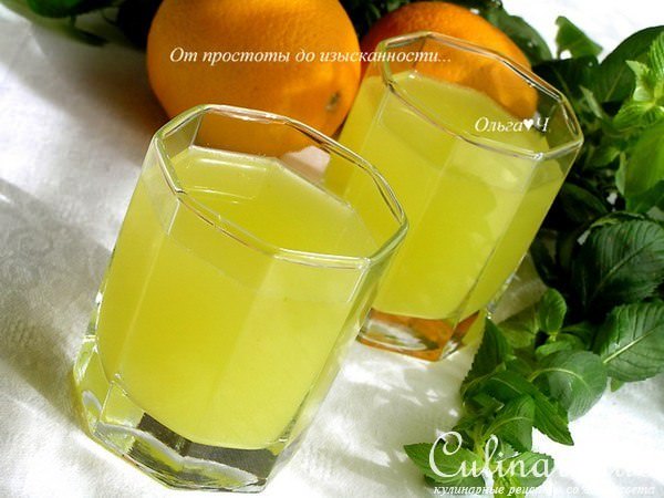 Три литра "сока" из двух апельсинов!