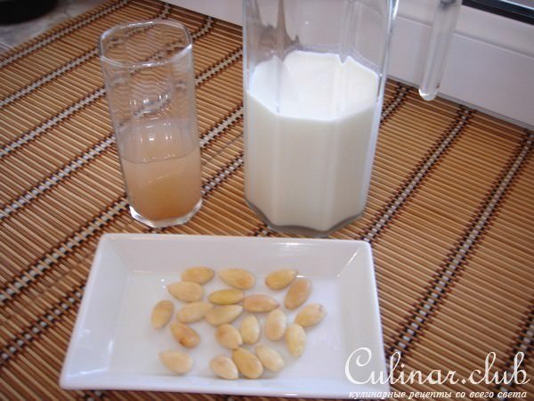 Миндальное молочко