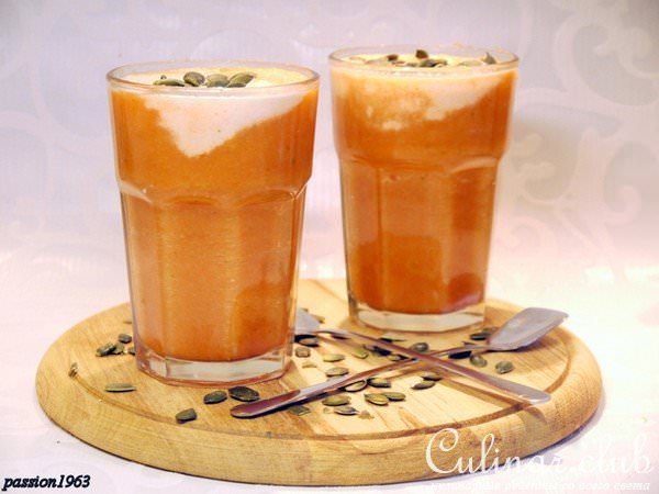 Овощной смузи из кольраби, моркови, сельдерея и груши