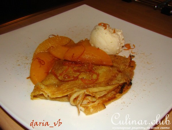 Блины фламбе с персиками (для маленькой такой компании)