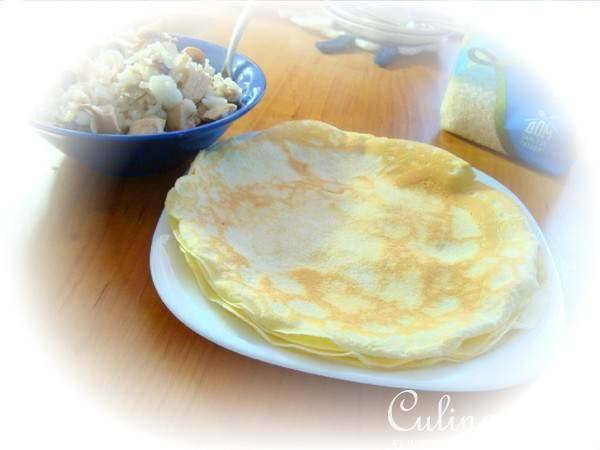 Блины на завтрак с рисом,грибами и кроликом.