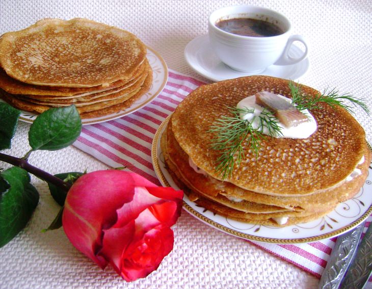 Картофельные блинчики с селедочным кремом.