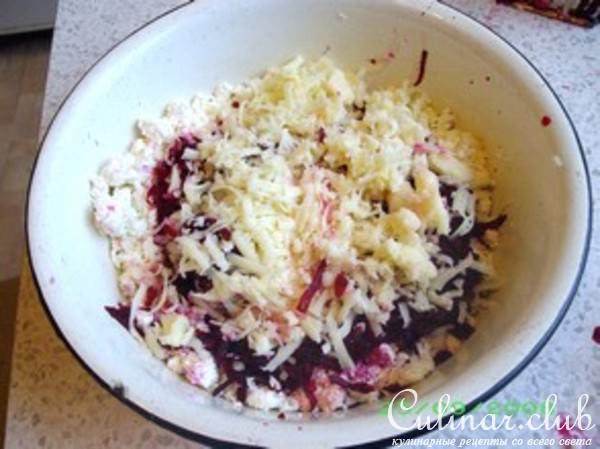Сырники свекольные (мои два варианта)
