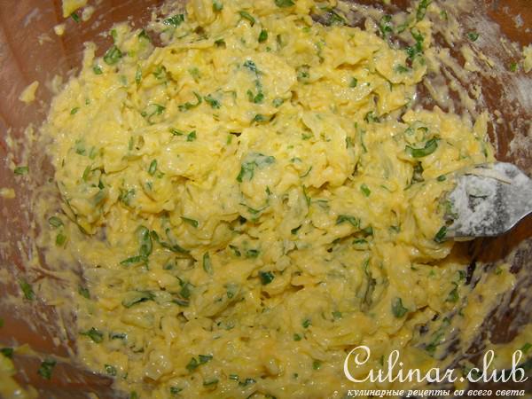Капустные оладьи с сыром