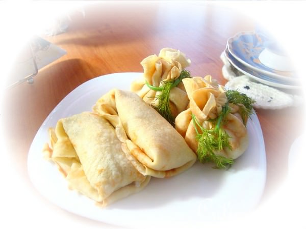 Блины на завтрак с рисом,грибами и кроликом.