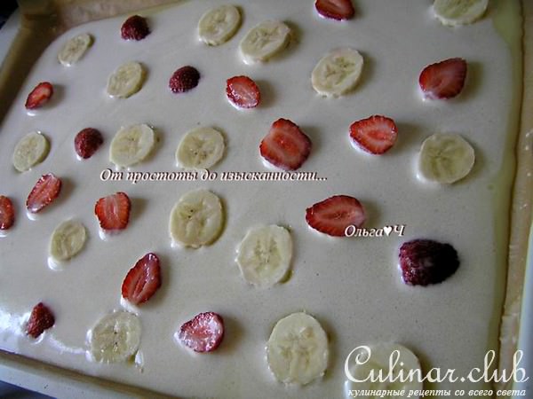 Блинные роллы с бананом и клубникой