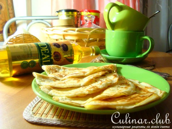 Блинные конвертики с сыром.