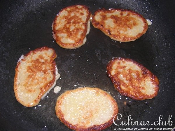 БАНАНОВЫЕ СЫРНИКИ