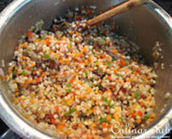 Треска с овощами и прянными травками.