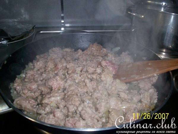 Картофельный рулет с фаршем