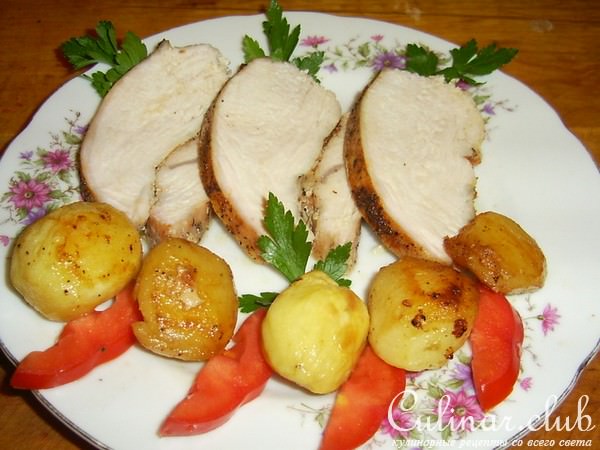 Грудка индейки запеченная с картошечкой