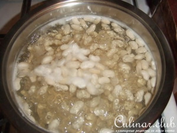 Белая фасоль с пастырмой