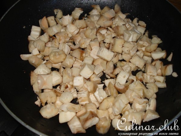 Шампиньоны с начинкой из картофельного пюре