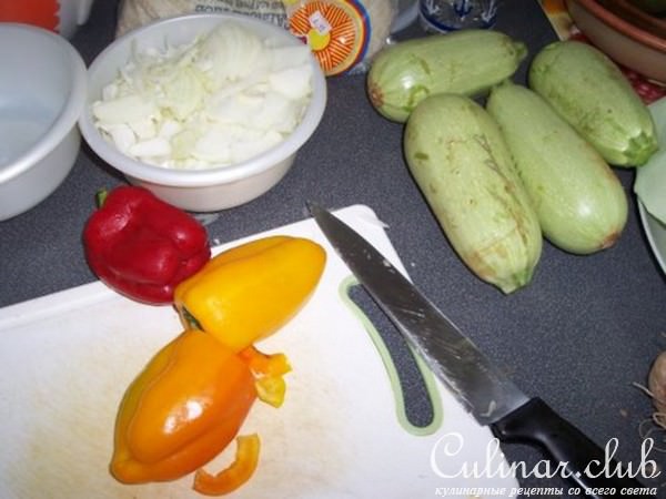 Кабачки фаршированные.