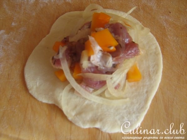 Манты с баранинкой и тыквой.