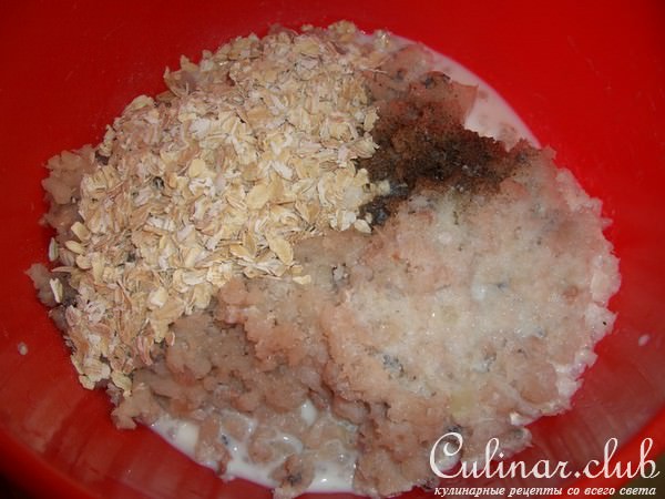 Рыбные котлеты с овощным соусом