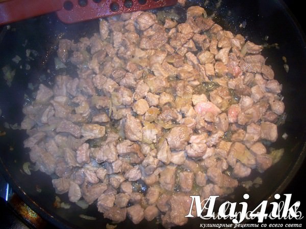 Капеллетти по-романски (или оригинальные итальянские пельмени с мясным соусом)
