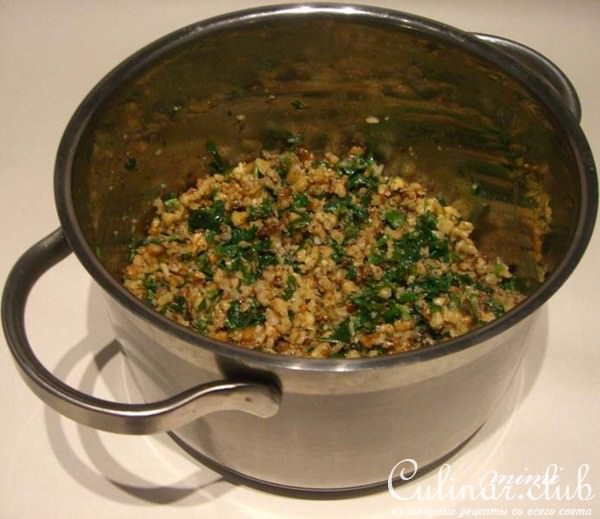 паста со сливочным соусом с грецкими орехами