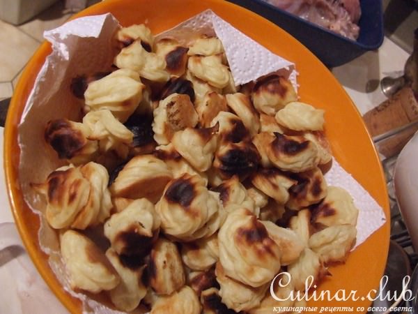 цыплята тапака с цветочками из картофельного пюре