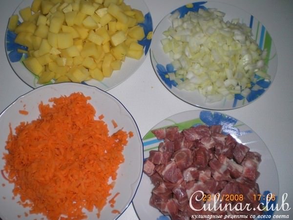 Вкусный ужин (или обед) в горшочках