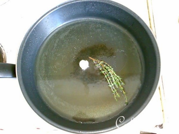 колодец с лисичками