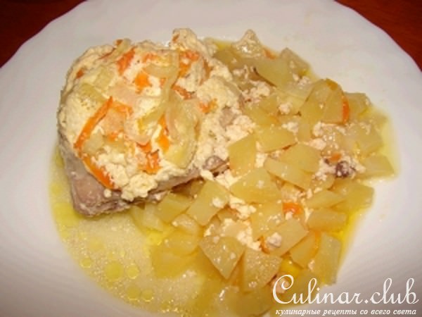 Курочка с картошкой в горшочке