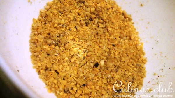 Говядина с горчичным соусом и салатом из руколы