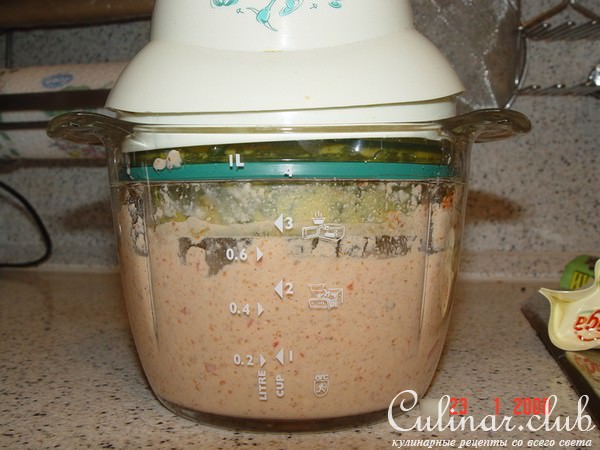 Жареная курочка с соусом из грецких орехов