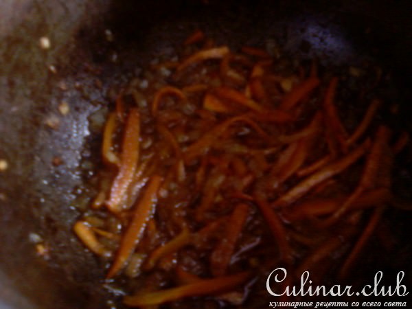 Не лагман, но и не рамэн...Пусть будет лагманная лапша с мясом и с претензией.