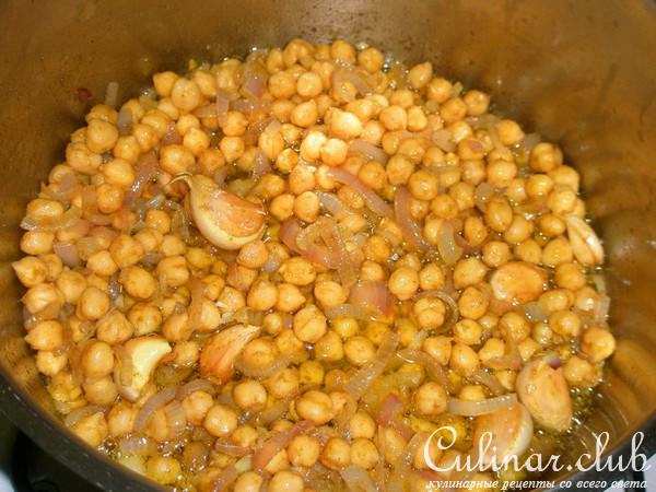 Плов из курицы с нутом