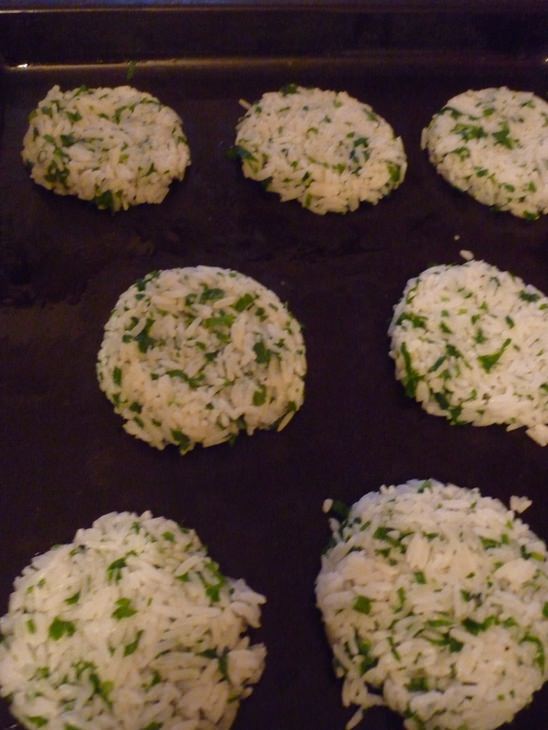 Рисовые гнёзда с грибной начинкой
