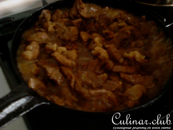 Не лагман, но и не рамэн...Пусть будет лагманная лапша с мясом и с претензией.