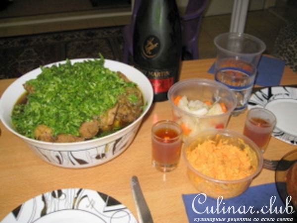 Баранина с луковой подливой.