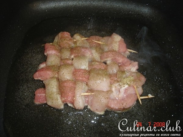Плетённая мясная котлетка:)