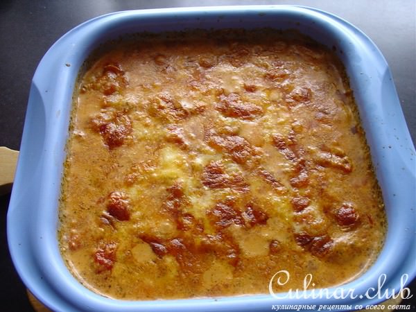 Gnocchi с помидорами-черри, моцареллой и чесночным маслом.