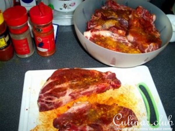 Мясные стейки.