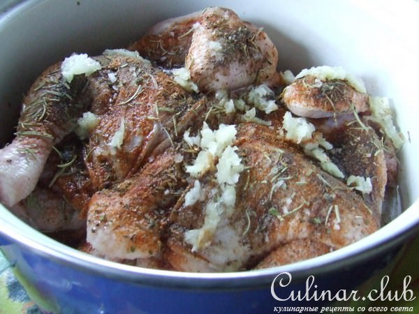 цыплята, маринованные и зажаренные на решетке