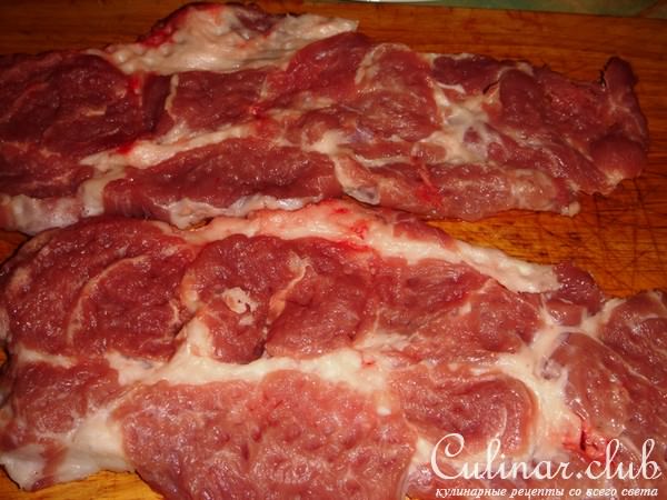 Свинина с кунжутными семечками в медовом соусе