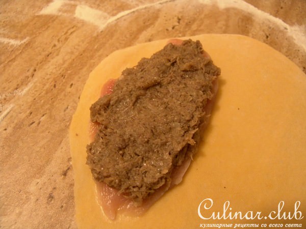 Курица в тесте с картофельными бочонками