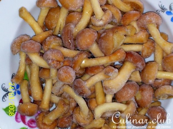 Курица с грибами и яичной лапшой