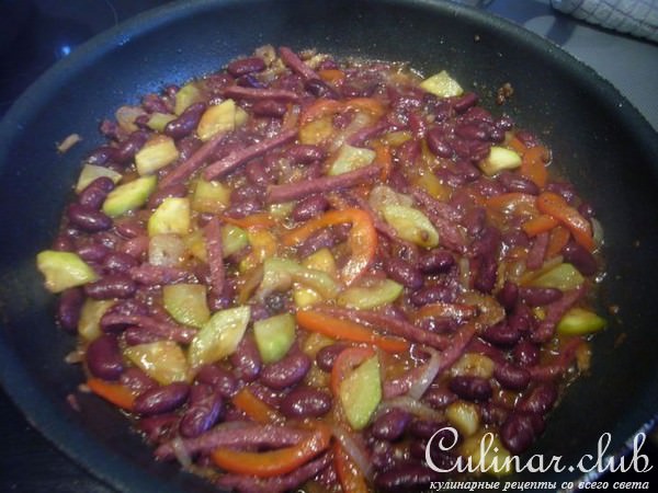 Спагетти с кабачком и фасолью