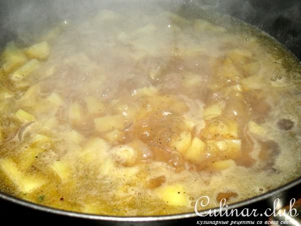 Креветки на картофельном креме с песто (Gamberoni su crema di patate e pesto)