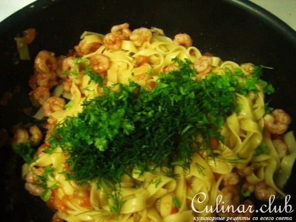 Макароны с креветками