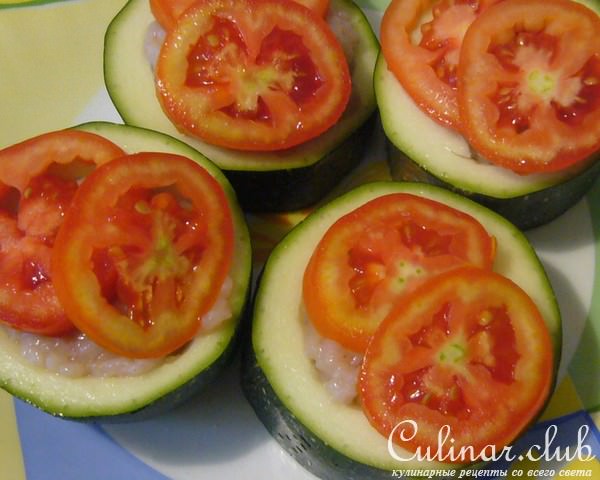 Кабачки фаршированные кальмарами