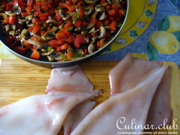 Фаршированный кальмар из пароварки