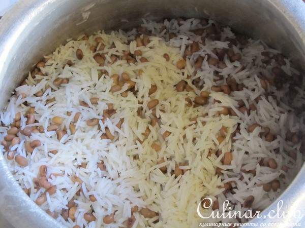 Плов с фасолью и копченой рыбой (Lobyal plov balqla)