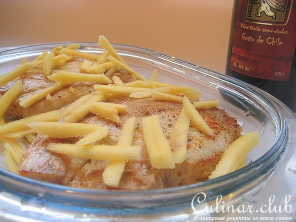 Свинина "Я не Кроха" с морсом.