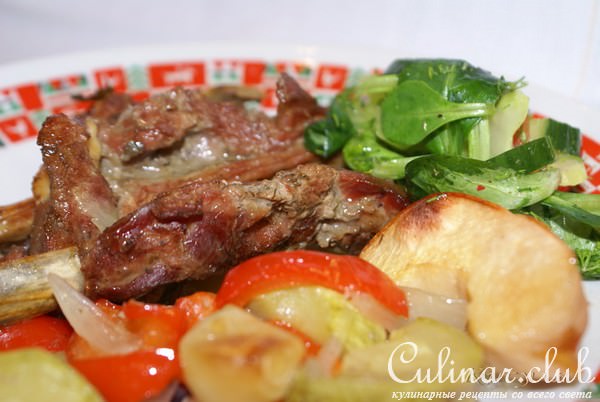 Баранья корейка запечённая с овощами