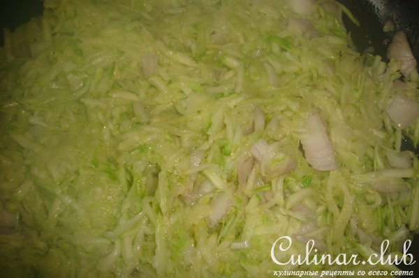 Мясо под кабачковой шубкой